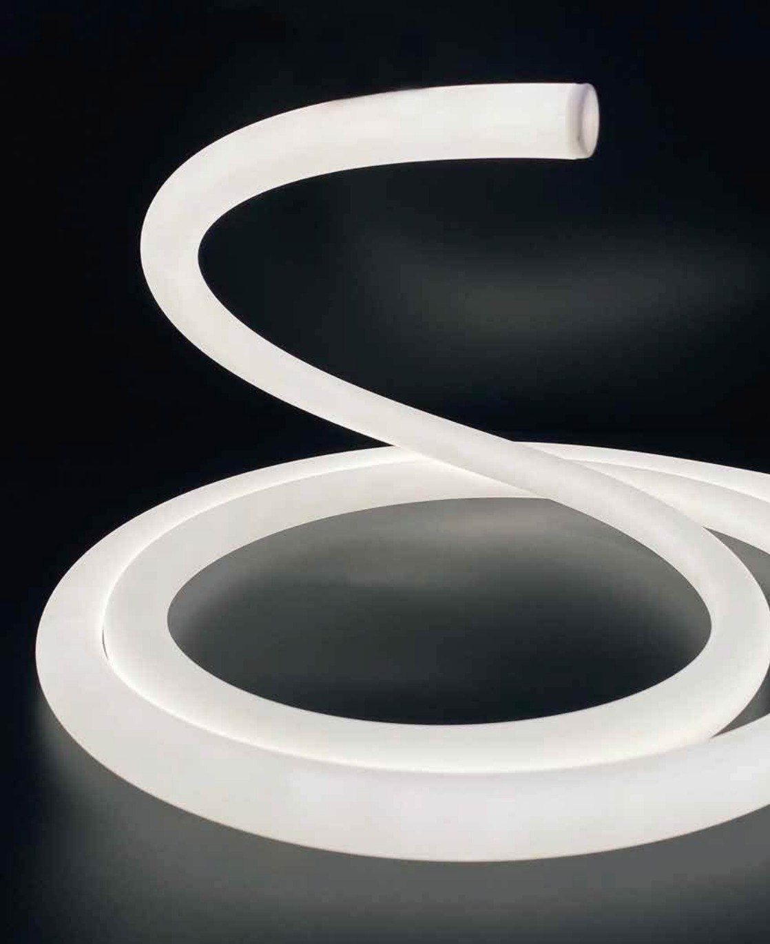 Round 360° neon forming a spiral