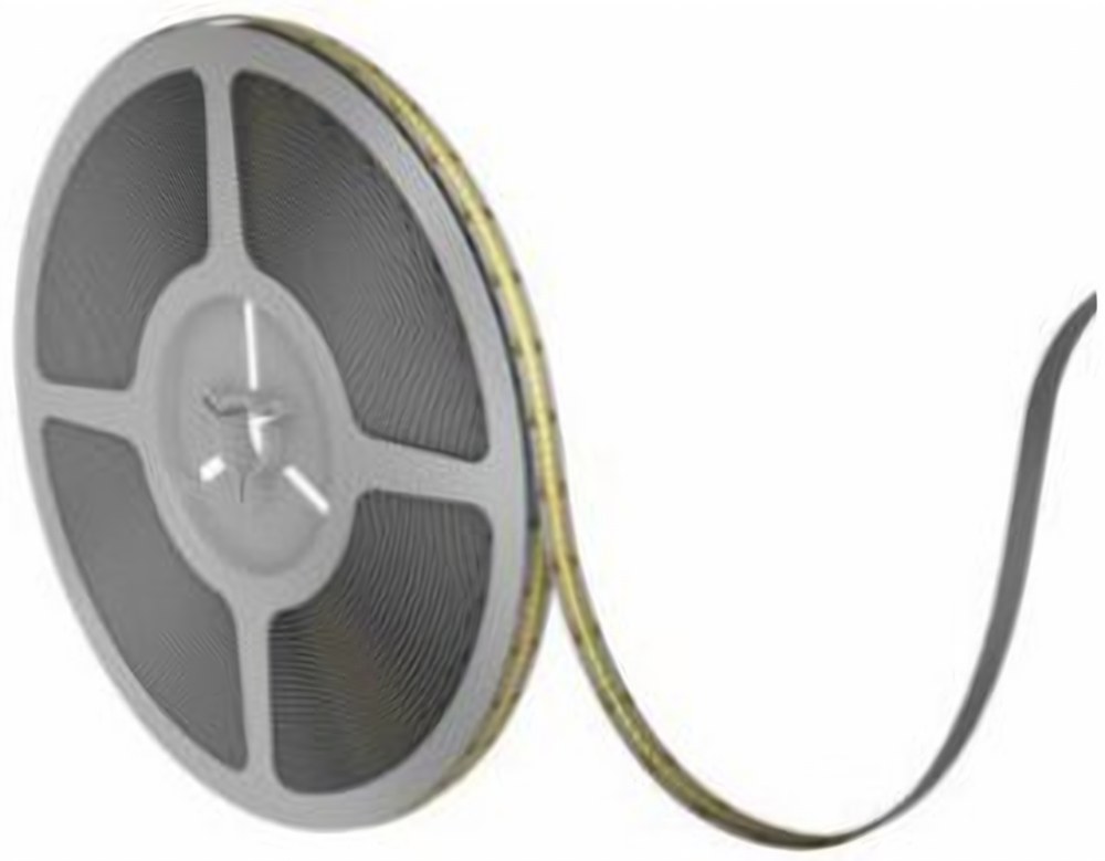 Estantería y techo con líneas de luz continua de tira COB